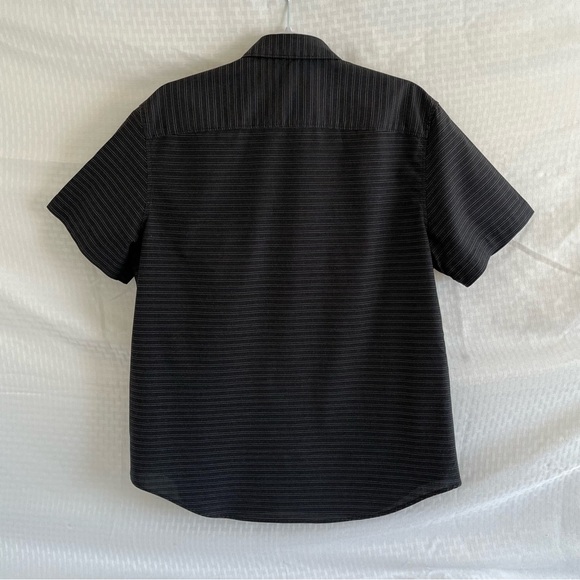 Calvin Klein Short Sleeve Button Up Shirt Black Stripe Button Sleeves Size Large - Picture 2 of 12